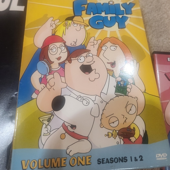 Family Guy Dvds REDUCED - Picture 1 of 2